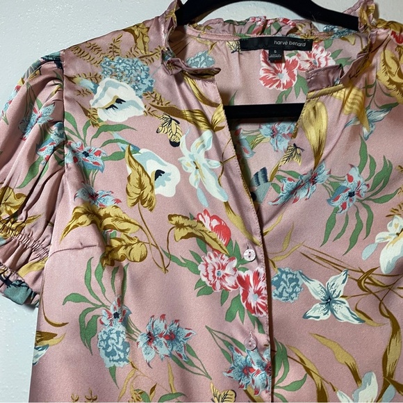 Harve Benard Floral Blouse - Picture 2 of 9